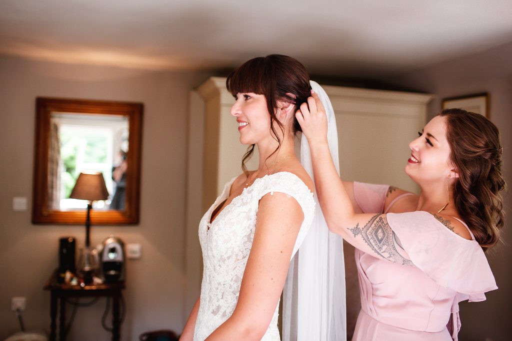 bride is getting ready. bridal prep photos