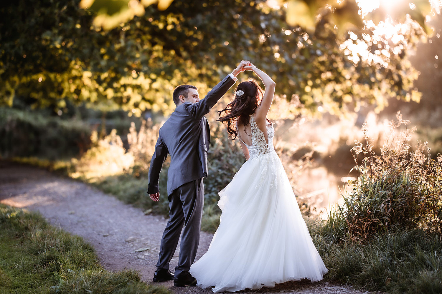 bride and groom dancing at the sunset in the park. Winchester wedding photography