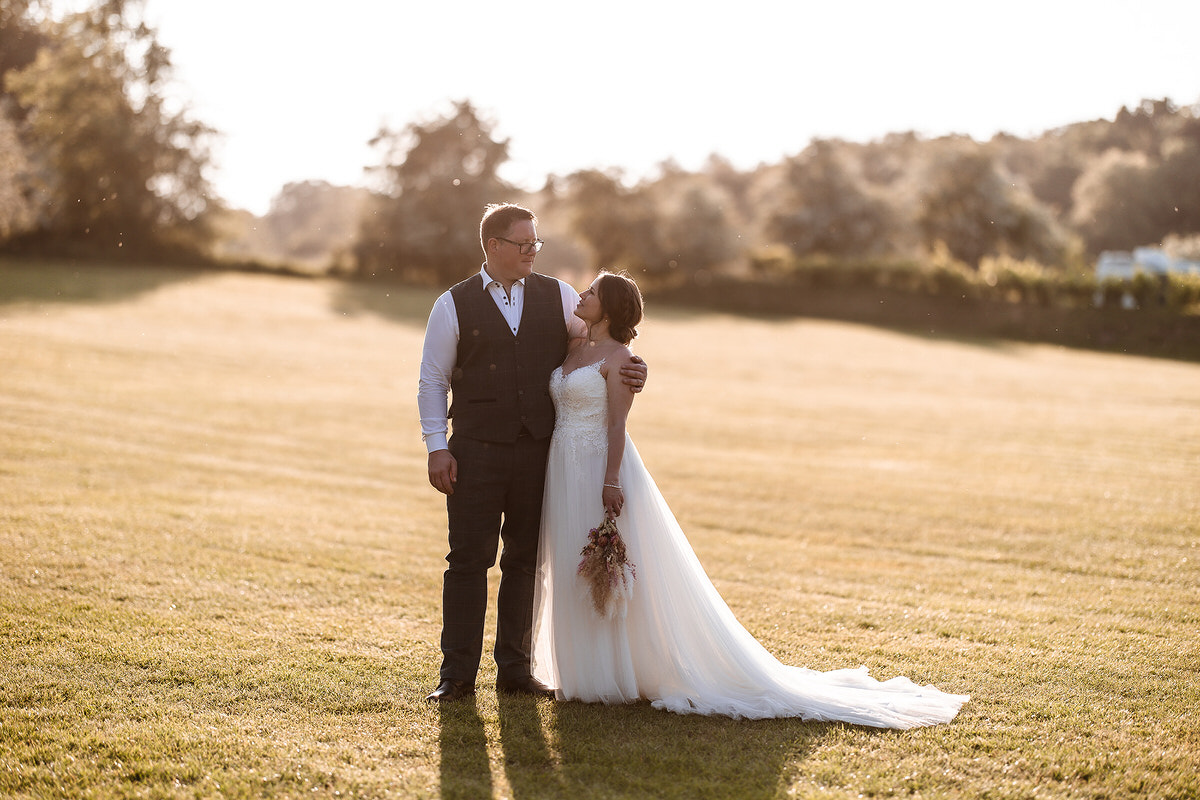 summer outdoor wedding at The Departure Lounge in Alton 