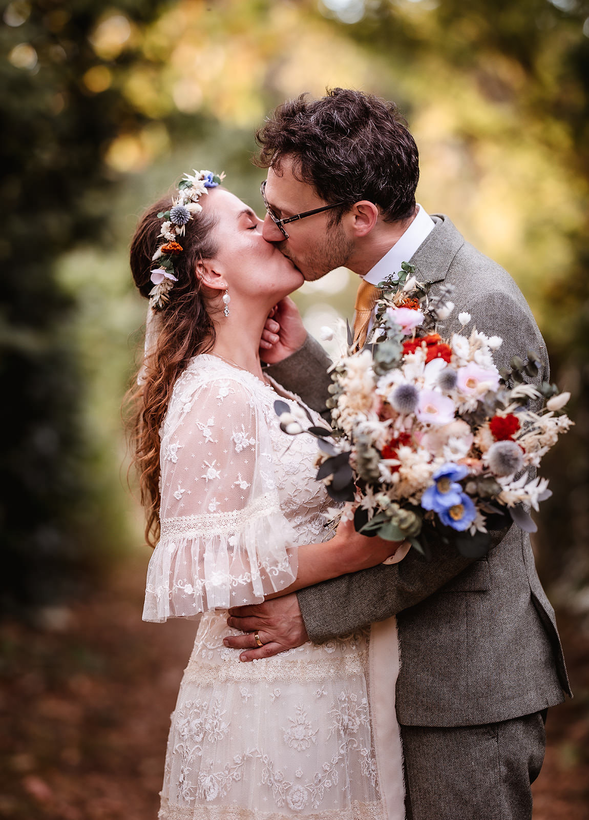 bride and groom kissing each other