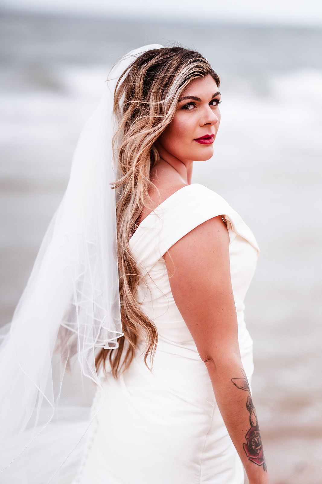 bride portrait photo on the beach