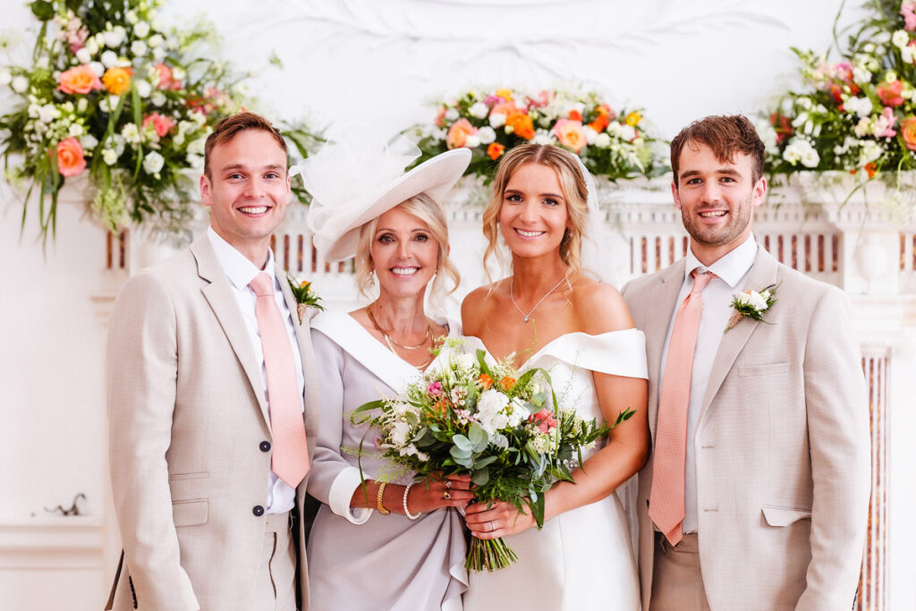 group family photo of bride with her mum and siblings