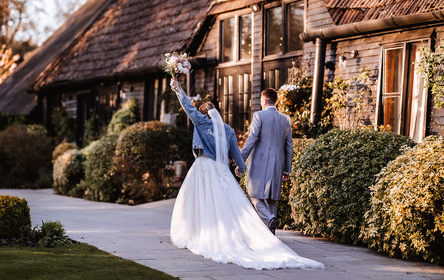 Clock Barn Tia and Cam's Dreamy Day at Clock Barn Hampshire - ADELA PHOTOGRAPHY ...